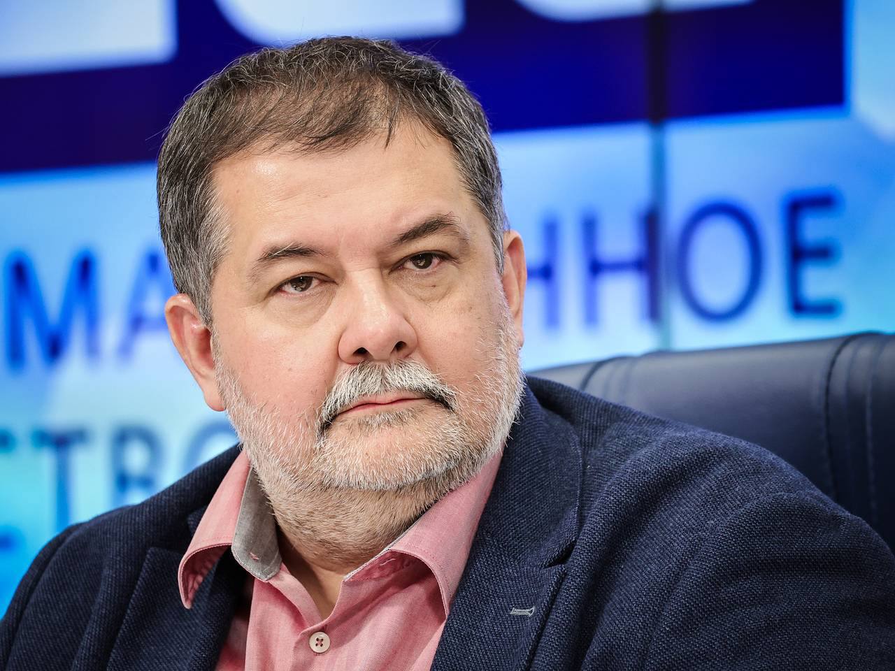 Сергей Лукьяненко высказался об использовании ИИ в современной литературе