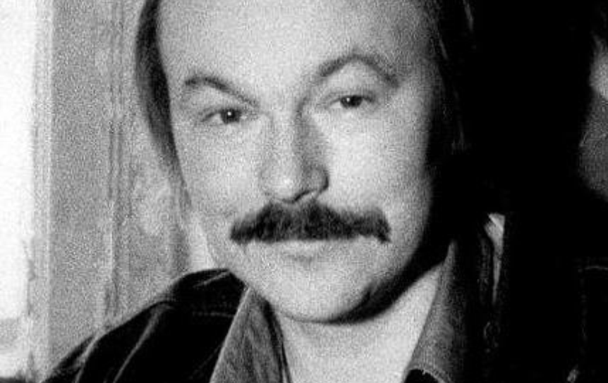 Умер писатель и художник Владимир Шинкарев