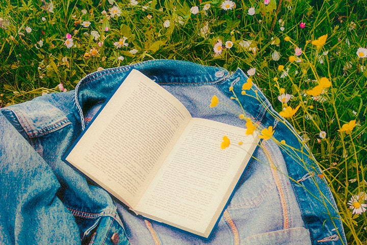 Жарко во всех смыслах: 7 романтических книг с летней атмосферой