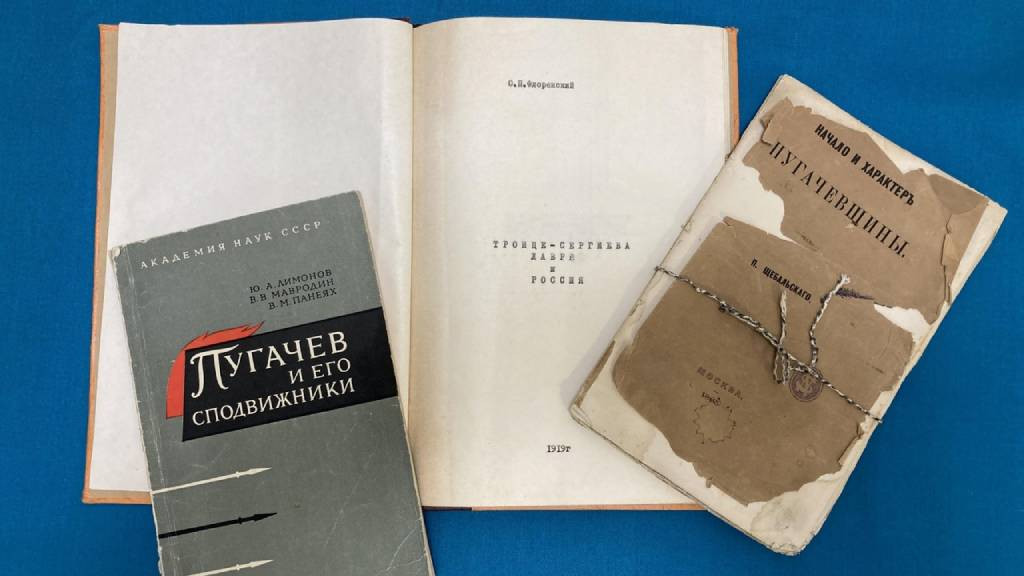 В музей Шукшина в Сростках поступили книги из личной библиотеки писателя