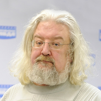 Андрей Максимов